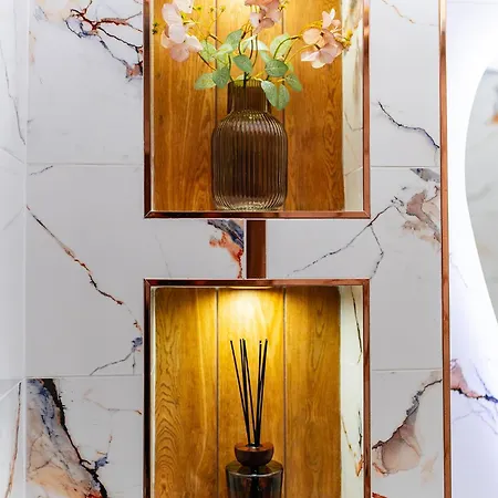 Apartment Luxbox Warna